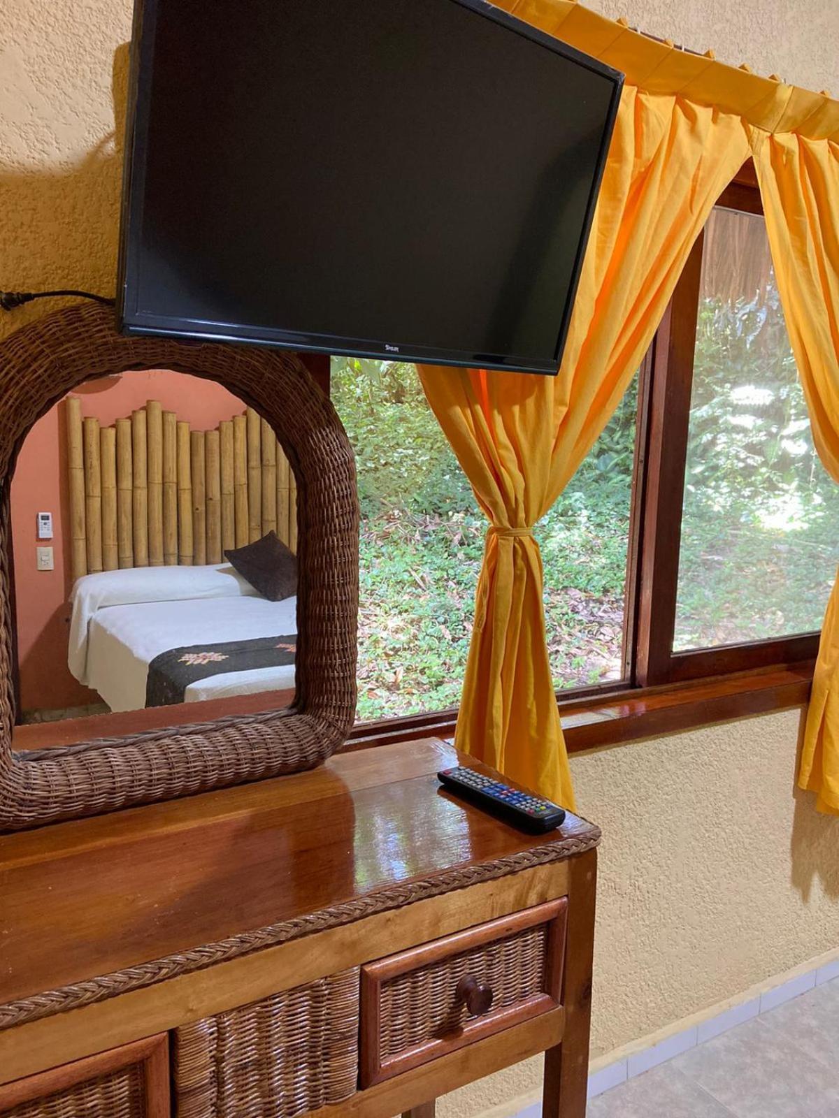 Hotel Villas Kin Ha Palenque Eksteriør billede